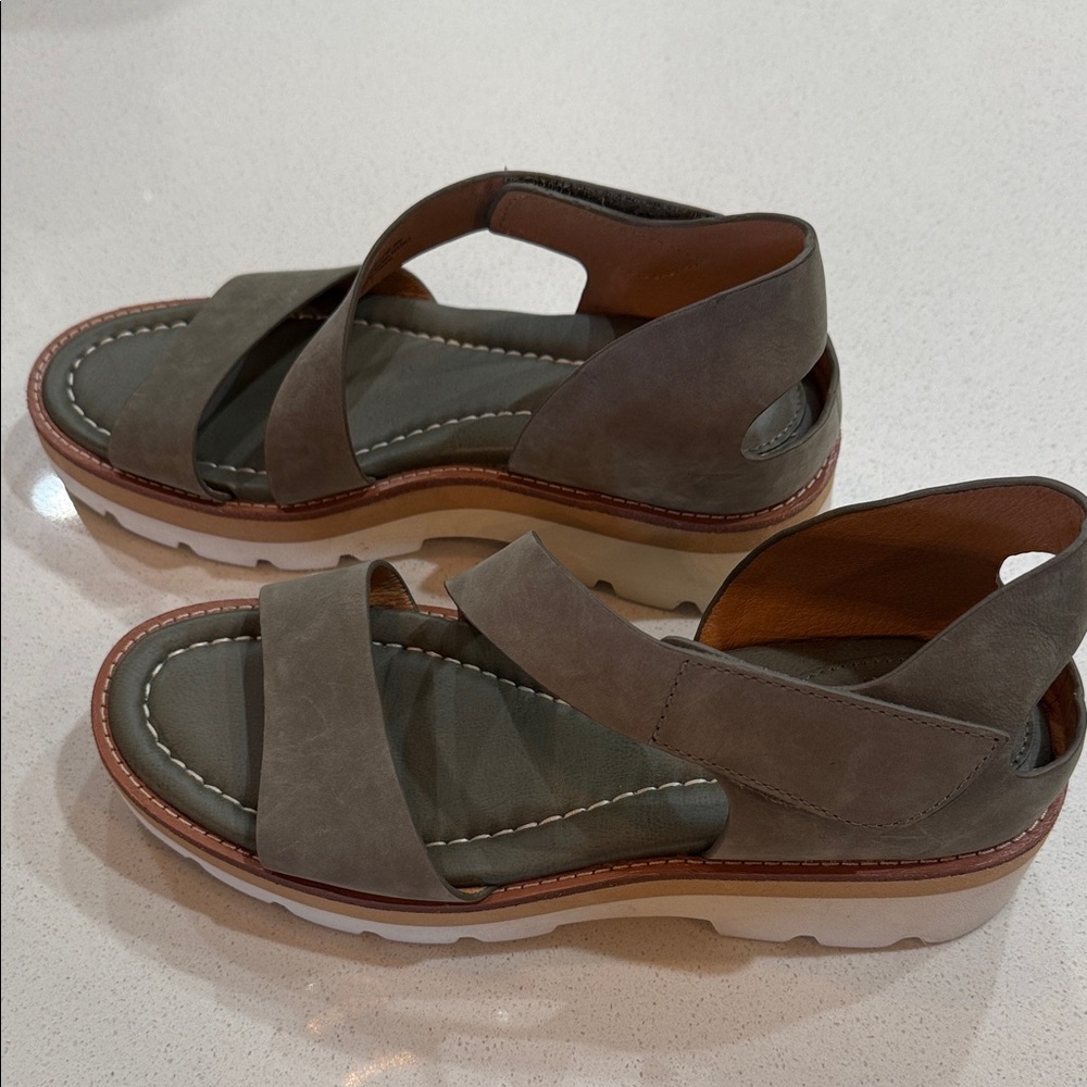 Sofft Women's Strappy Sandals Size 9 1/2 - Picture 2 of 14
